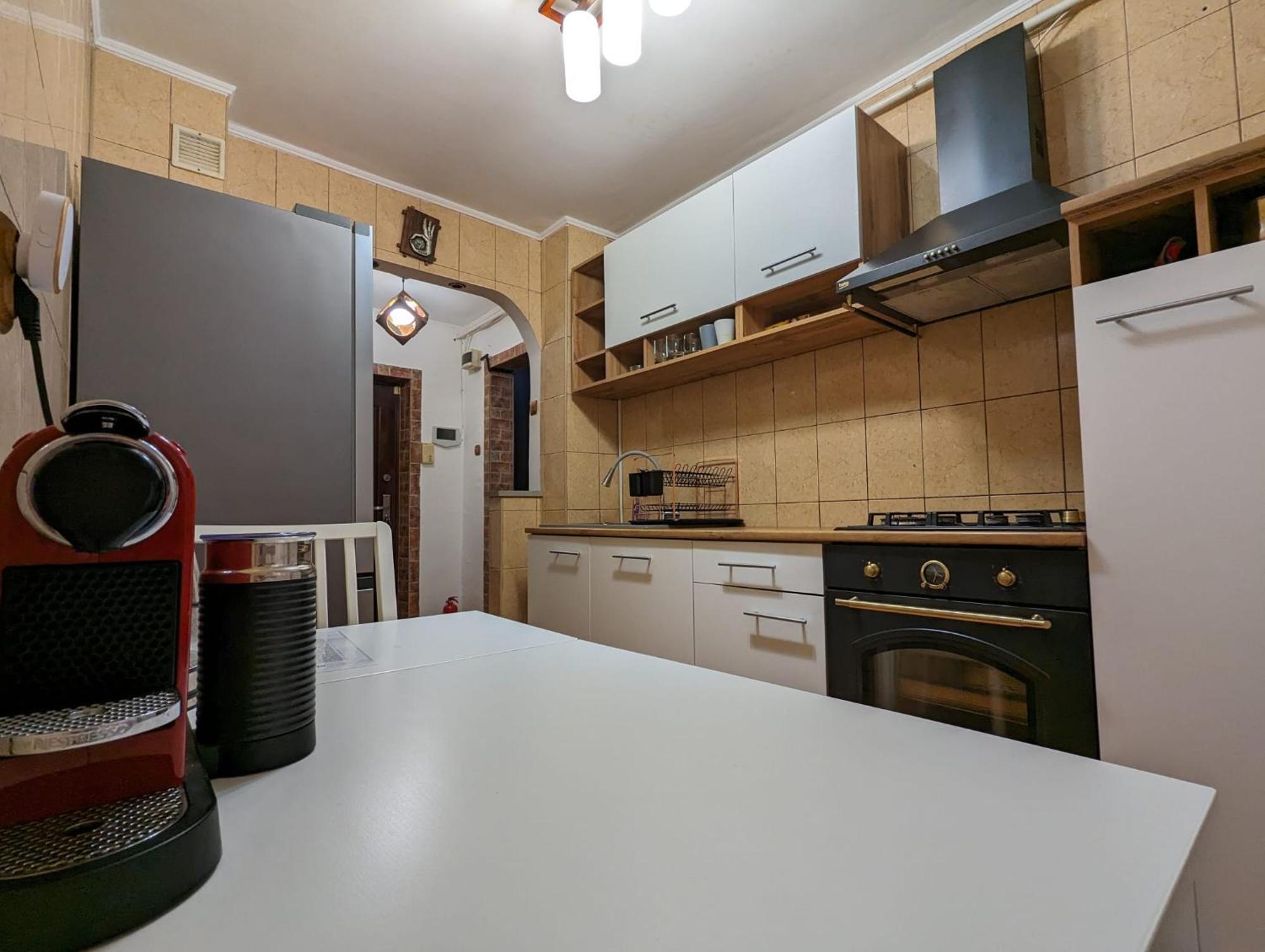 Modern Oasis With A Cozy Fireplace Your Stylish Apartment Minutes From Downtown Bucarest Exterior foto