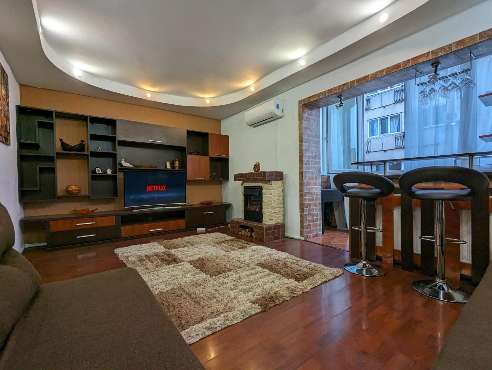 Modern Oasis With A Cozy Fireplace Your Stylish Apartment Minutes From Downtown Bucarest Exterior foto